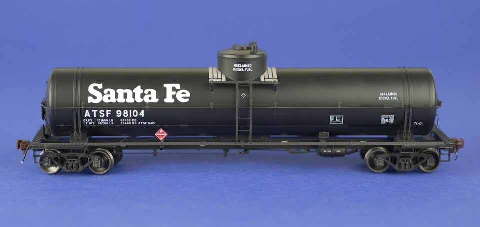 American Limited Models American Limited 1825 ALM - GATC Welded Tank Car ATSF - Santa Fe - Reclaimed Diesel Fuel Service #98104 HO Scale