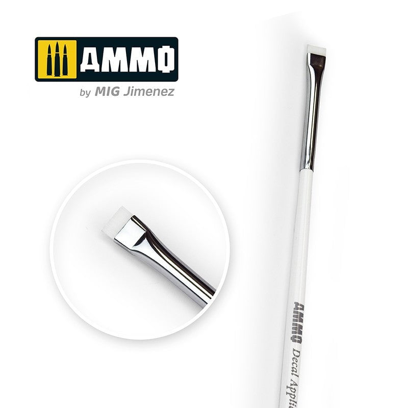 AMMO by MIG Jimenez paint brush AMMO by MIG Brushes - 3 AMMO Decal Application Brush