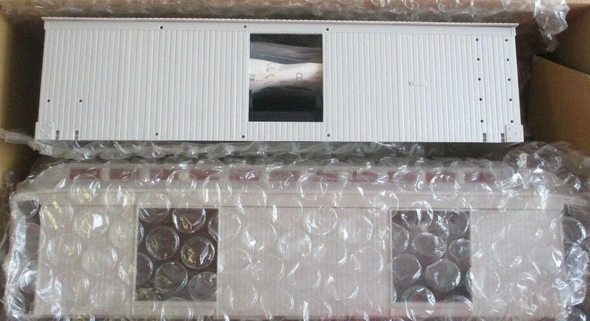 Bachmann Passenger - Baggage Bachmann Big Hauler 89493 G Scale KIT Classic Baggage Undecorated - NOS