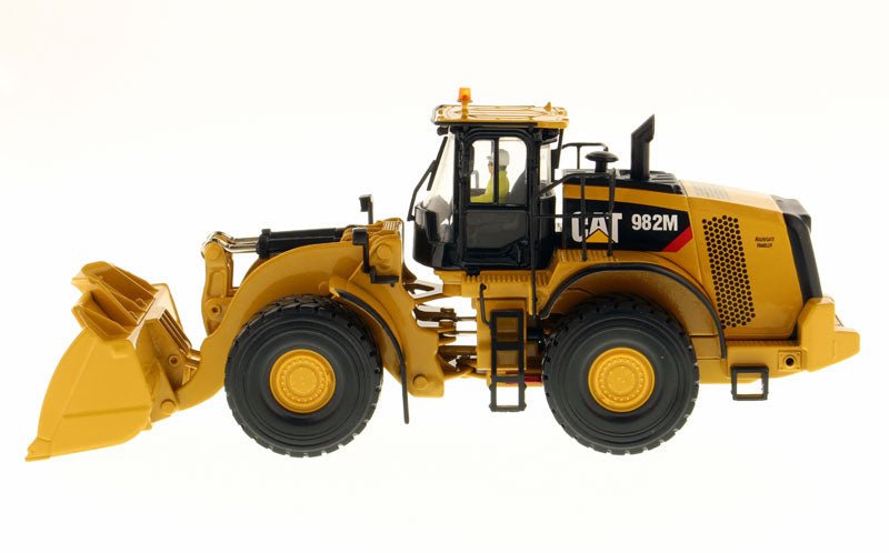 Diecast Masters Cat® 982M Wheel Loader - 1/50