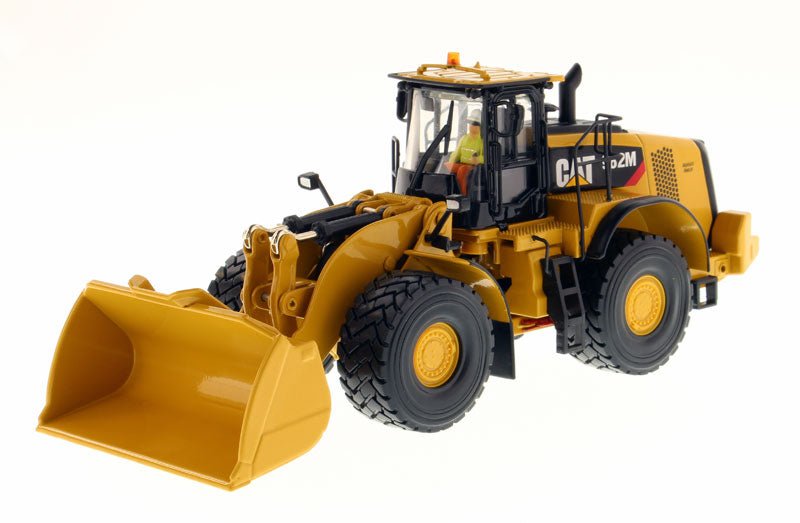 Diecast Masters Cat® 982M Wheel Loader - 1/50