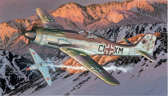 Dragon MODEL AIRPLANES Dragon 1/48 Focke Wulf Ta152C-0 Fighter Kit