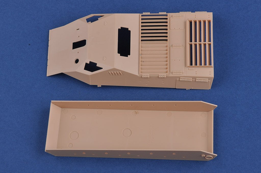 Hobby Boss MILITARY MODEL Hobby Boss 1/35 M35 Mittlere Panzerwagen (ADGZ-Steyr) Kit