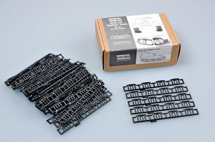 Hobby Boss MILITARY MODEL Hobby Boss 1/35 Sd.Kfz.184 Elephant Tracks
