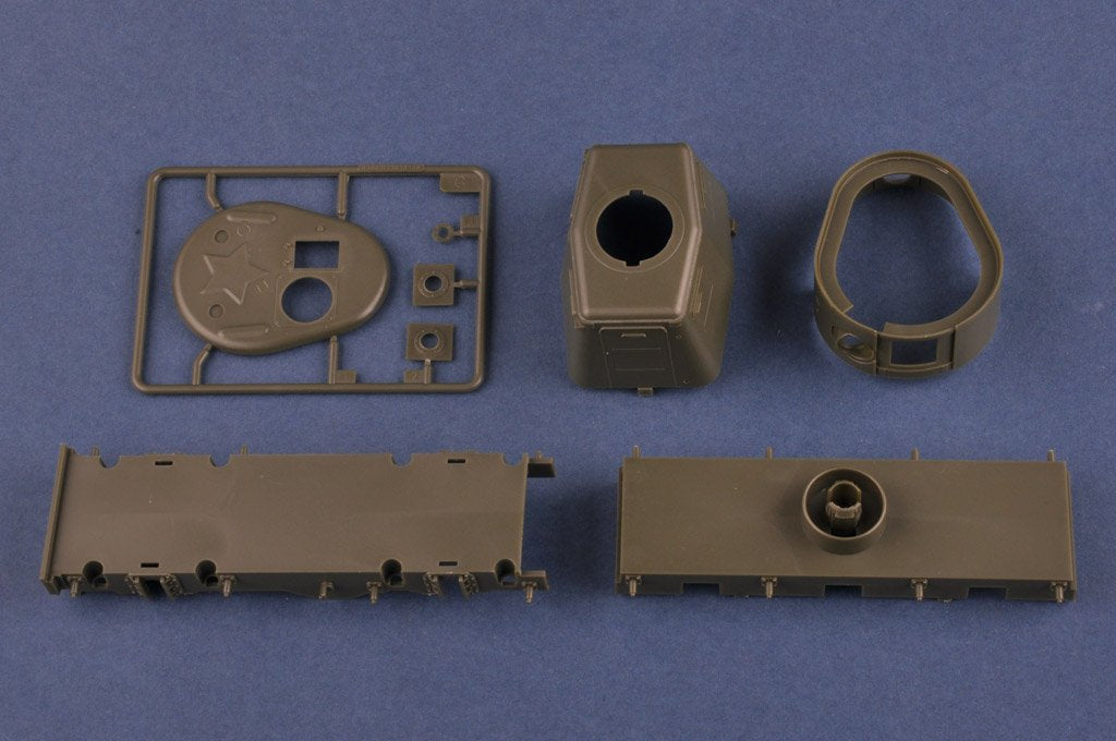 Hobby Boss MILITARY MODEL Hobby Boss 1/35 Soviet MBV-2 (Late KT-28 Gun) Kit