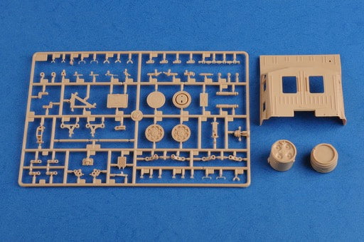 Hobby Boss MILITARY MODEL Hobby Boss 1/35 SOVIET SS-23 Spider Missle Kit