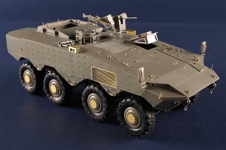 Hobby World MILITARY MODEL Hobby Boss 1/35 IDF Eitan Wheeled APC (Armored Personnel Carrier) Kit