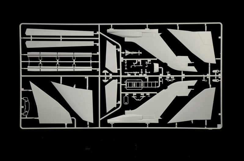 Italeri MODEL AIRCRAFT Italeri 1/32 Tornado ECR Jet Aircraft Kit