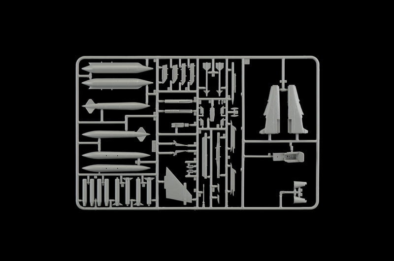 Italeri MODEL AIRCRAFT Italeri 1/72 Jaguar GR1/3 RAF Attack Aircraft Kit