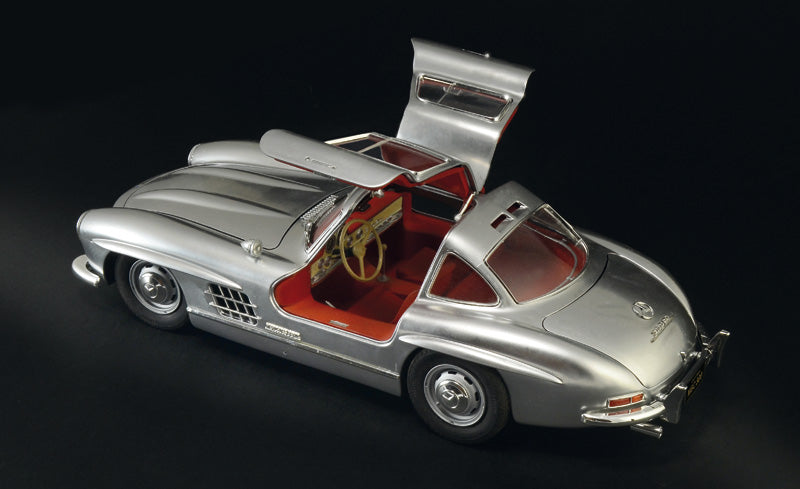Italeri MODEL CARS Italeri 1/16 Mercedes Benz 300SL Gullwing Car Kit