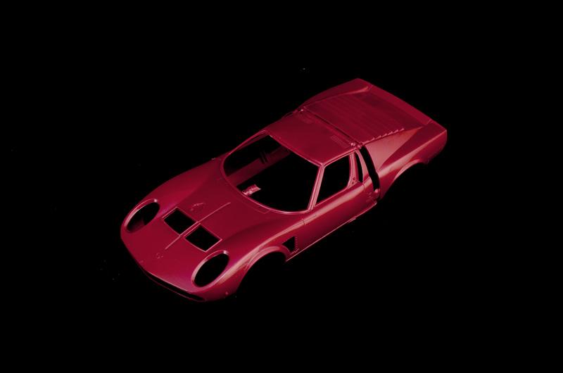 Italeri MODEL CARS Italeri 1/24 Lamborghini Miura JOTA SVJ Kit