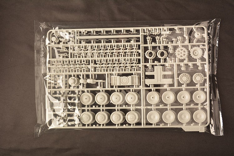 Meng MILITARY MODEL Meng 1/35 SdKfz 171 Panther Ausf G Early German Medium Tank w/Air Defense Armor Kit