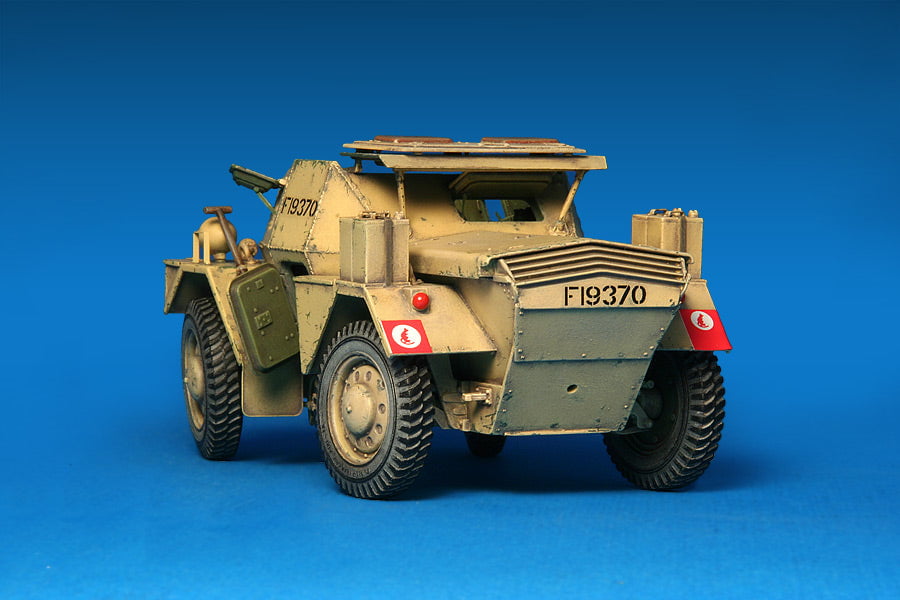 MiniArt 1/35 Military Vehicle MiniArt 35067 1/35 Dingo Mk.1b British Scout Car with Crew Model Kit
