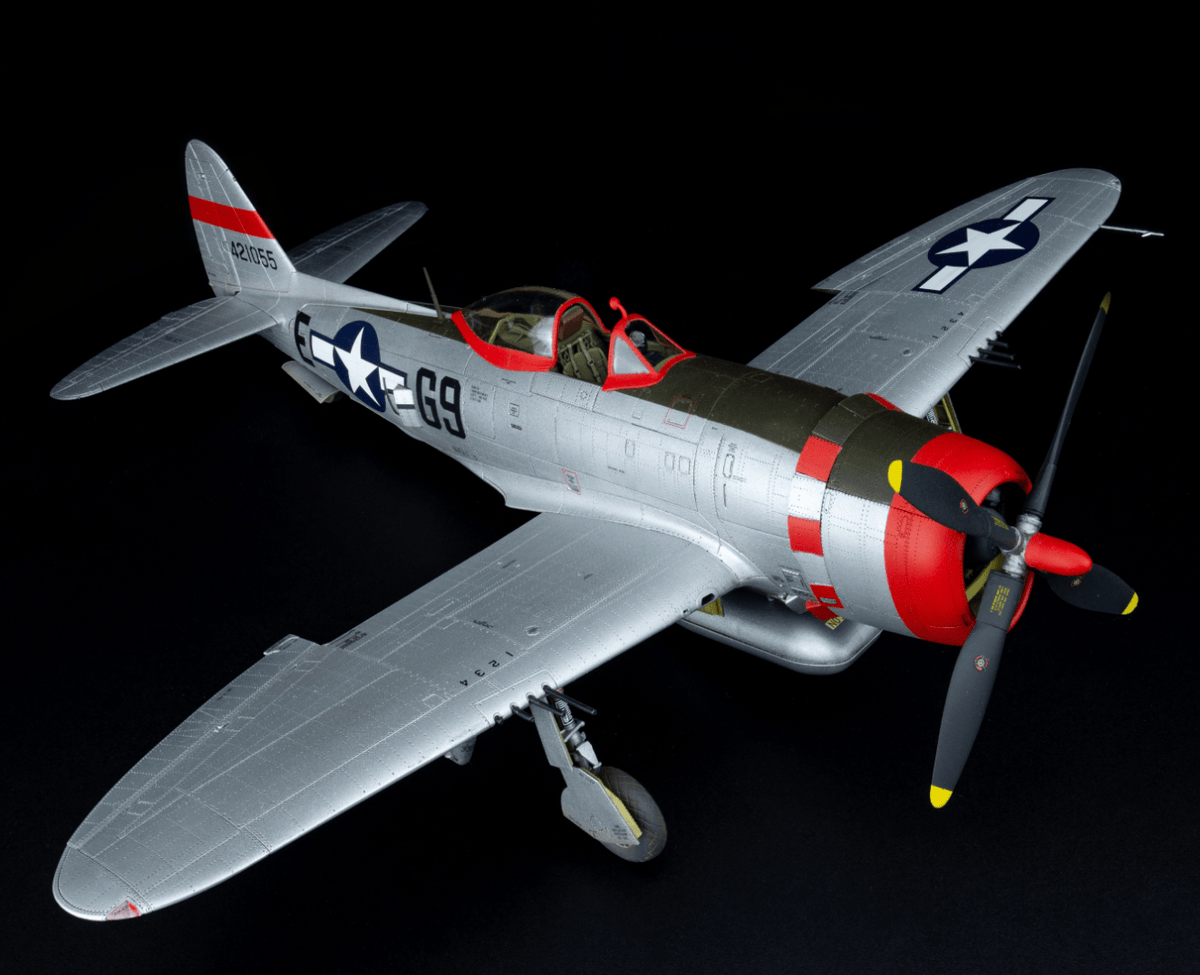 MiniArt 1/48 Aircraft MiniArt 48023 1/48 P-47D 30RE Thunderbolt Basic Model Kit