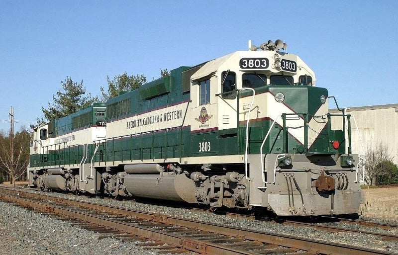 Rapido Rapido 38537 EMD GP38 Aberdeen, Carolina and Western (ACWR) #2077 - “The Carolina Route” - Green/Cream/Red/Gray with Black/White Lettering (Hobbytyme Exclusive) with DCC & Sound HO Scale