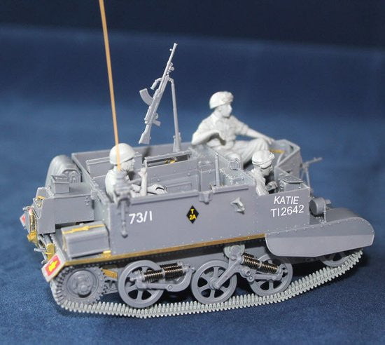Riich MILITARY MODEL Riich Military 1/35 Universal Carrier Mk.I w/Crew and Photo-etched Parts Kit