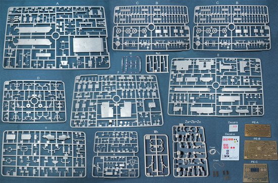 Riich MILITARY MODEL Riich Military 1/35 Universal Carrier Mk.I w/Crew and Photo-etched Parts Kit