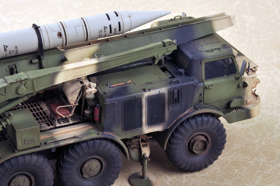 Trumpeter MILITARY MODEL Trumpeter 1/35 Russian 9P113 TEL Launcher w/9M21 Rocket of 9K52 Luna-M Kit (New Variant)