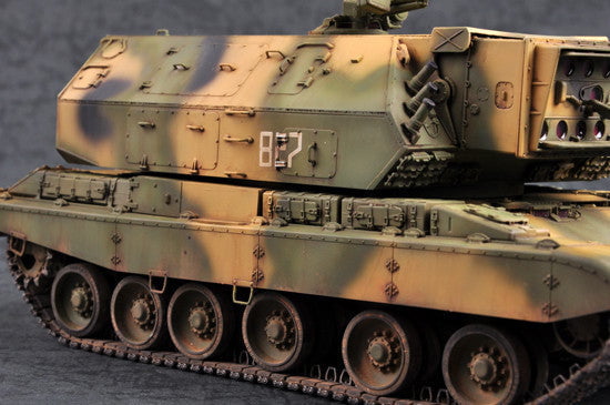 Trumpeter MILITARY MODEL Trumpeter 1/35 Soviet 1K17 Szhatie Laser Tank Kit