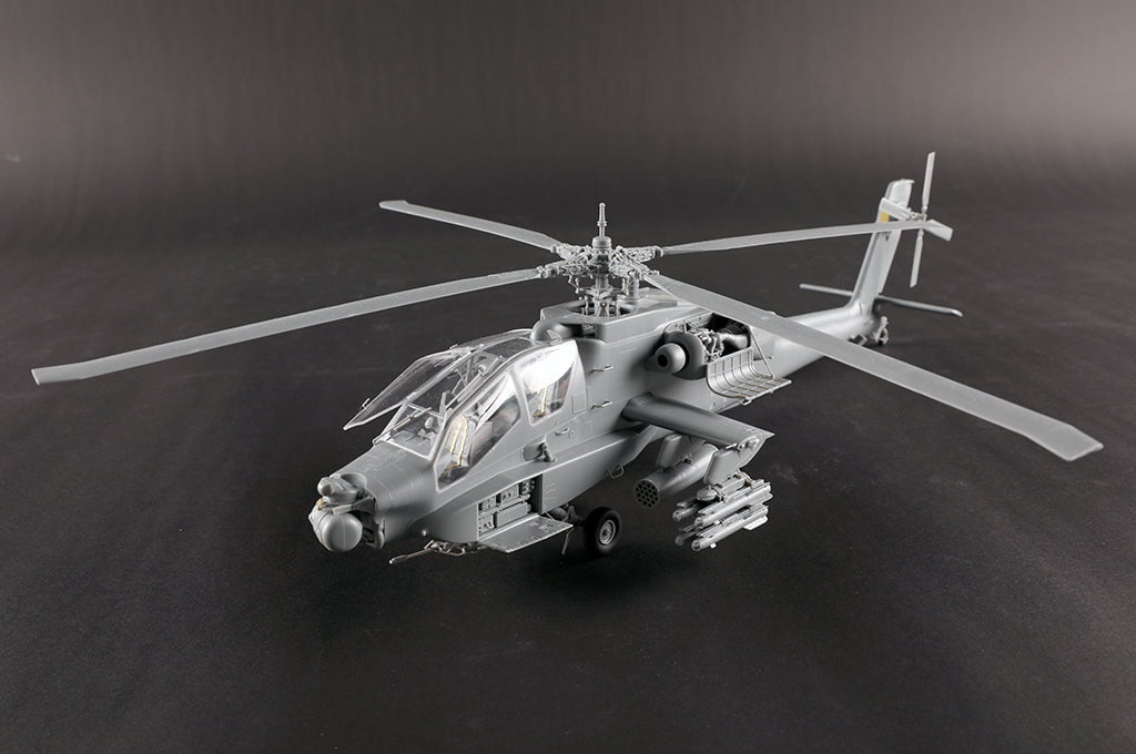 Trumpeter MODEL AIRCRAFT Trumpeter 1/35 AH64A Apache Late Attack Helicopter (New Variant) Kit