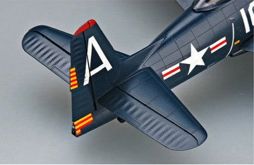 Trumpeter MODEL AIRPLANES Trumpeter 1/32 F8F1 Bearcat Fighter Kit