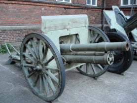 Unimodel Military MILITARY MODEL Unimodel Military 1/35 3 Inch ex Russian Model Late 1902 Field Gun Kit