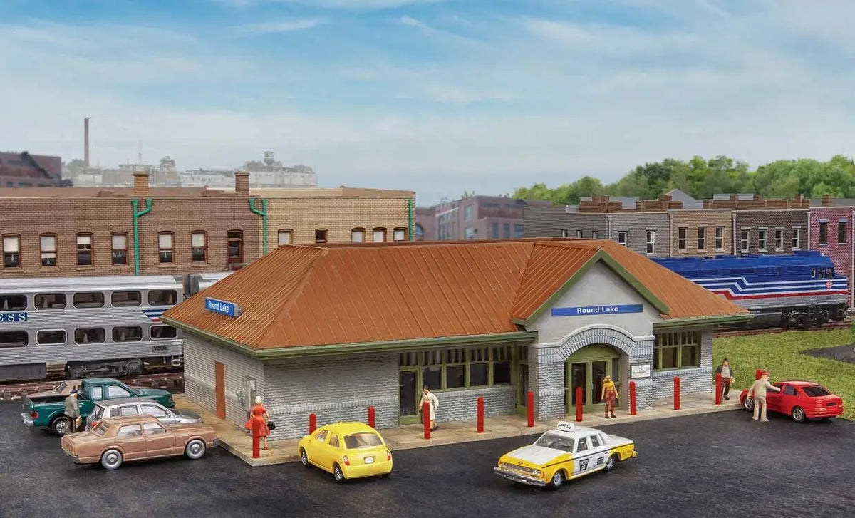 Walthers Cornerstone Walthers Cornerstone Modern Suburban Station (N Scale) Part# 933-3887