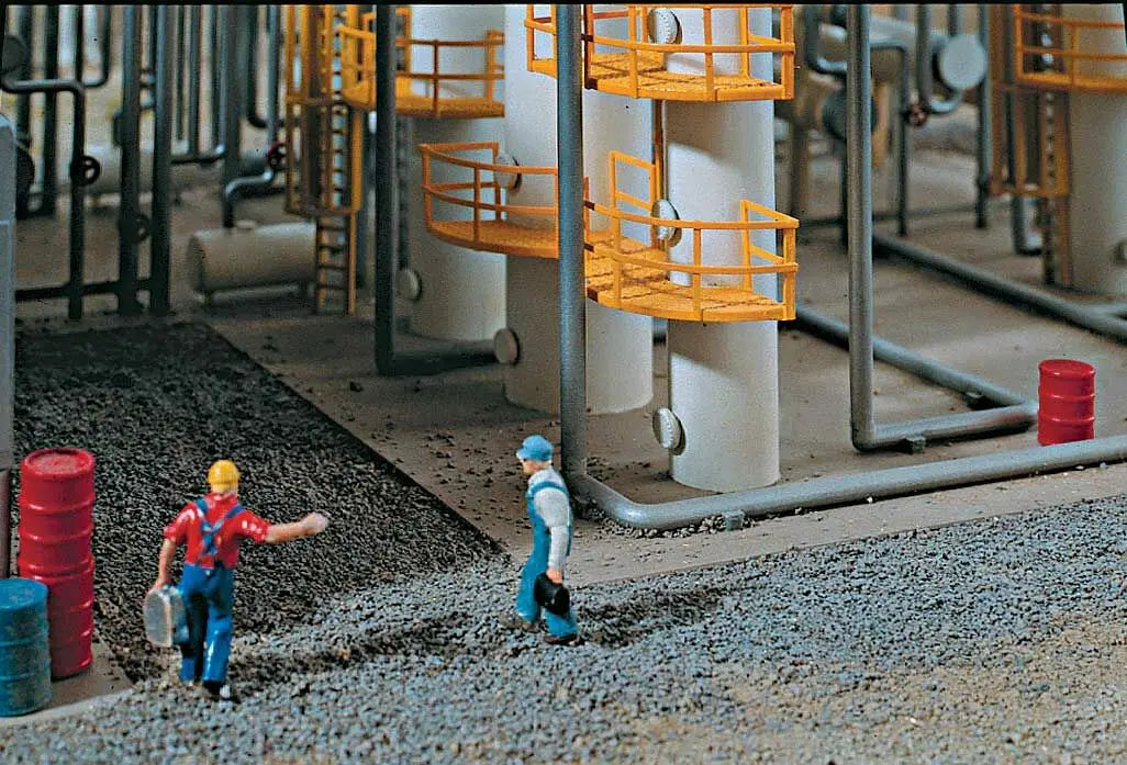 Walthers Cornerstone Walthers Cornerstone United Petroleum Refining - Kit (HO Scale) Part# 933-3705