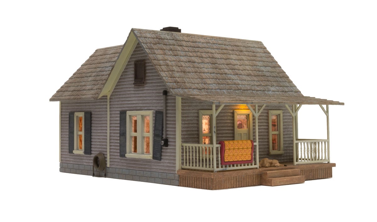 Woodland Scenics Woodland Scenics 5860 O Scale Old Homestead Built and Ready