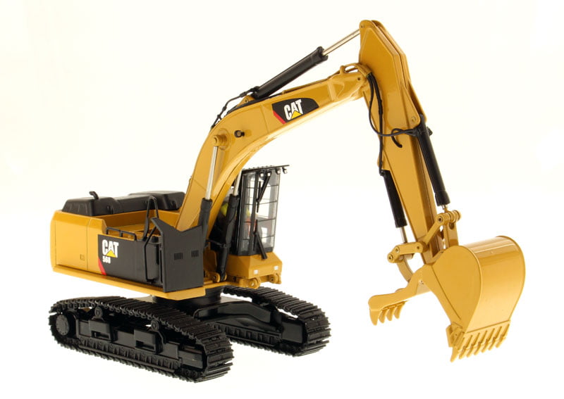 Diecast Masters Cat® 568 GF Road Builder - 1/50
