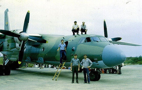 A Model From Russia MODEL AIRPLANES A Model From Russia 1/72 Antonov An26 Late Version Russian Military Cargo Aircraft Kit