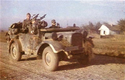 Ace MILITARY MODEL Ace  1/72 WWII Truppen-Luftschutz-Kraftwagen Kfz4 German Anti-Aircraft Vehicle Kit