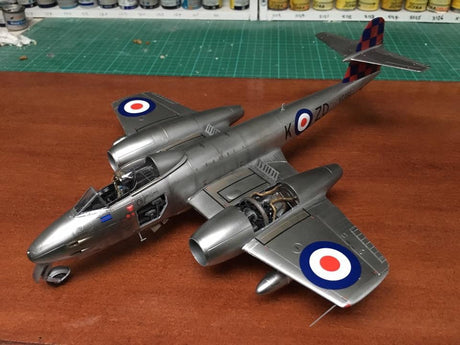 Airfix MODEL AIRPLANES Airfix 1/48 Gloster Meteor F8 British Jet Fighter Kiy