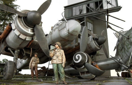 AKI Books MODEL PAINTS AKI Books - Armour & Aircraft Dioramas: The Eagle Has Landed Book