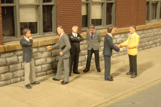Bachmann Figures Bachmann SceneScapes 33112 HO Scale Businessmen Figures (6 Pack)