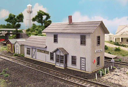 Blair Line MODEL TRAINS Blair Line N Blairstown 2-Story Depot Kit