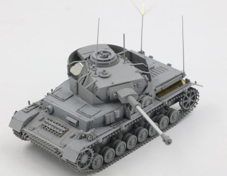 Border Models MILITARY MODEL Border  PzBeobWg IV Ausf J Tank w/Commander & Infantry 1/35