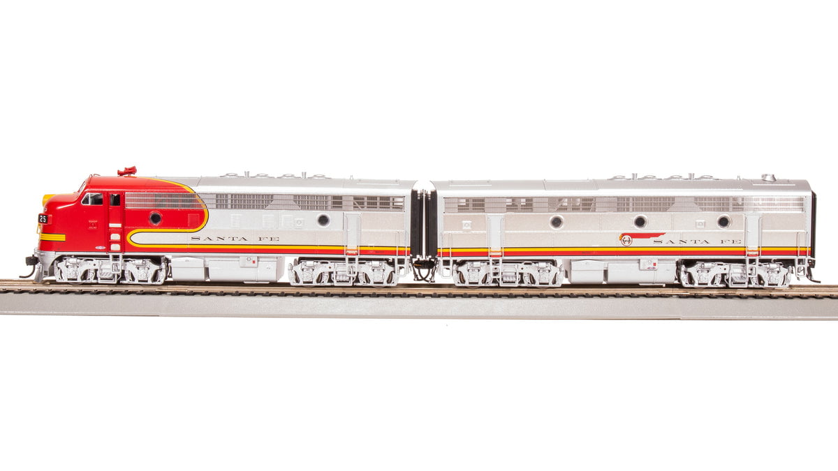 Broadway Limited Imports Diesel - Four Axle BLI 8160 HO Scale EMD F3A F3B Set Santa Fe Warbonnet ATSF 25L/25A Paragon4