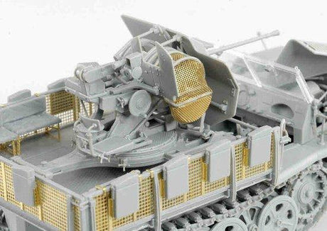 Dragon MILITARY MODEL Dragon 1/35 SdKfz 10/5 Light Halftrack w/2cm FlaK 38 Gun Kit