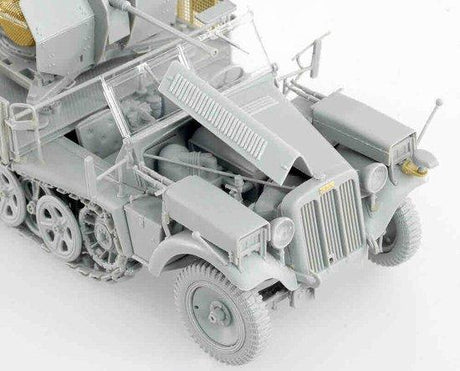 Dragon MILITARY MODEL Dragon 1/35 SdKfz 10/5 Light Halftrack w/2cm FlaK 38 Gun Kit
