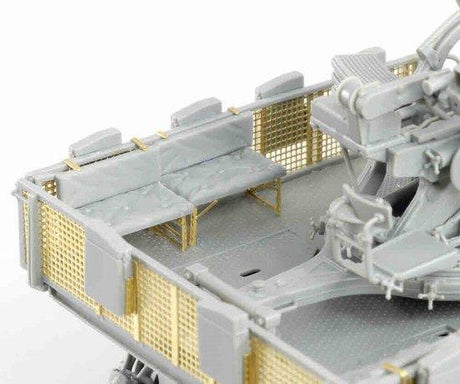 Dragon MILITARY MODEL Dragon 1/35 SdKfz 10/5 Light Halftrack w/2cm FlaK 38 Gun Kit