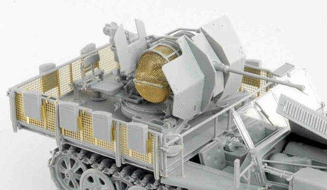 Dragon MILITARY MODEL Dragon 1/35 SdKfz 10/5 Light Halftrack w/2cm FlaK 38 Gun Kit
