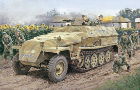 Dragon MILITARY MODEL Dragon 1/35 SdKfz 251 Ausf C Halftrack 1939-45 Re-Issue Kit