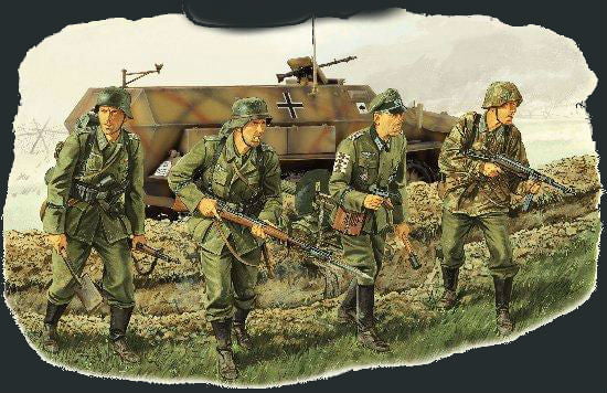 Dragon MILITARY MODEL Dragon 1/35 SdKfz 251 Ausf C Halftrack 1939-45 Re-Issue Kit