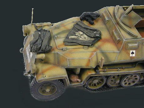 Dragon MILITARY MODEL Dragon 1/35 SdKfz 251 Ausf C Halftrack 1939-45 Re-Issue Kit
