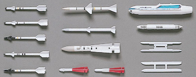 Hasegawa MODEL AIRPLANES Hasegawa 1/72 Weapons III - US Air to Air Missiles Kit