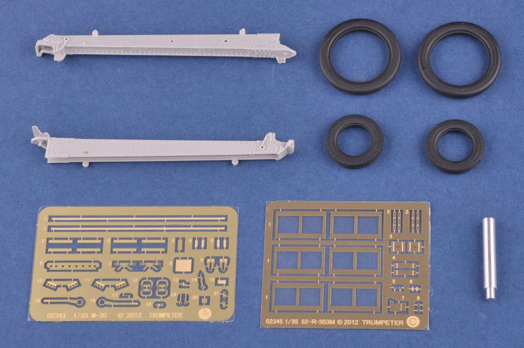 Hobby Boss MILITARY MODEL Hobby Boss 1/35 M3A1 Late 122mm Howitzer M-30 Kit