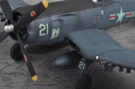 Hobby Boss MODEL AIRPLANES Hobby Boss 1/48 F4U-5N Corsair Early Kit