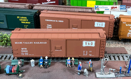 HomeShops HomeShops HFB-042-001 MVR - Miami Valley Railroad #30205 Atlas USRA Rebuilt Steel 40' Box Car HO Scale