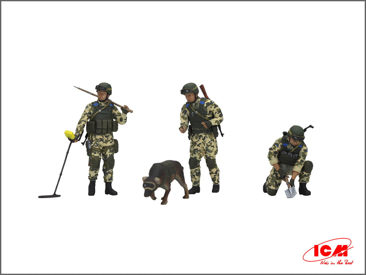 ICM Models MILITARY MODEL ICM Models 1/35 Brave Ukraine: Sappers (Minesweepers) of the Armed Forces of Ukraine (3) w/Dog & Equipment Kit
